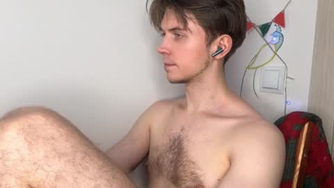 Kero online show from February 8, 8:13 pm