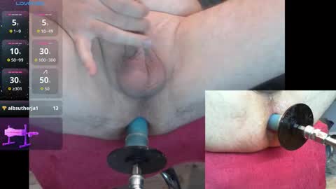 Snapshot of kev0808 chatting on October 18, 6:35 pm Kev online show from October 18, 6:35 pm