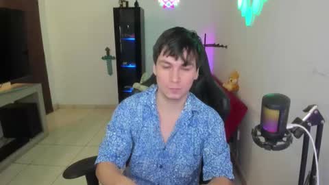 Kevin online show from February 14, 11:44 pm