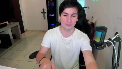 Kevin online show from December 19, 11:46 pm