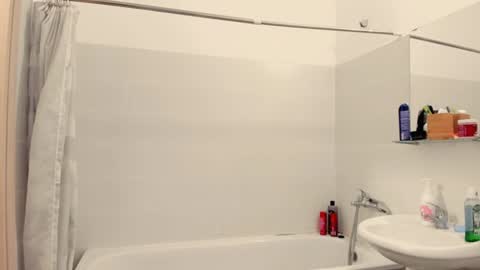 kevin online show from January 23, 3:32 pm