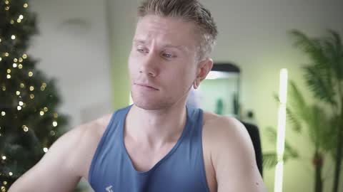 Kev online show from December 9, 4:51 pm