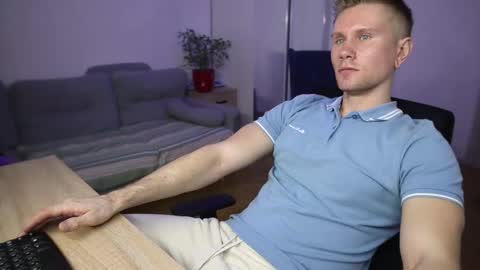 Kev online show from February 10, 5:39 pm