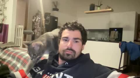 kevinpillobello online show from March 3, 5:31 pm