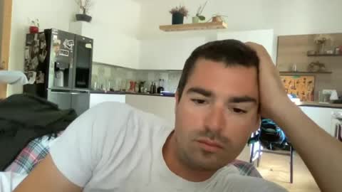 kevinpillobello online show from June 14, 7:43 am