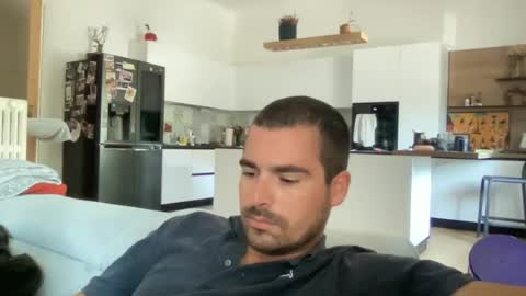 kevinpillobello online show from July 28, 3:21 pm