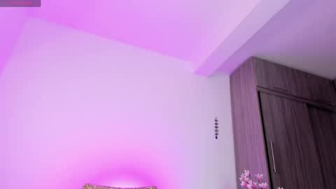 kevin and ottis online show from April 16, 11:07 pm