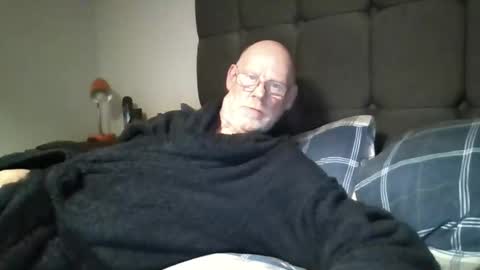 kevlooking4sez online show from March 11, 12:28 am