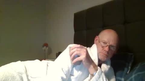 kevlooking4sez online show from March 31, 10:33 pm