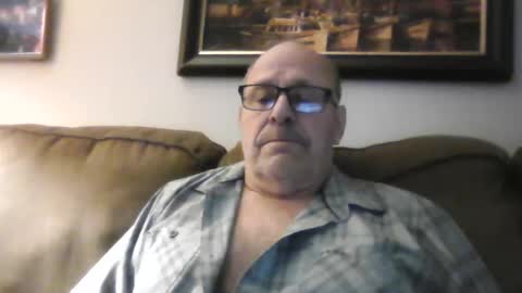 Snapshot of kfries chatting on October 7, 10:14 pm Kent online show from October 7, 10:14 pm
