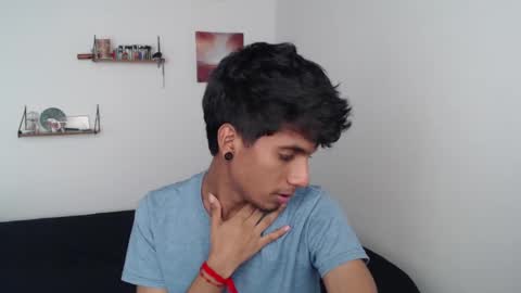 khevinlopezonig online show from February 20, 6:46 pm