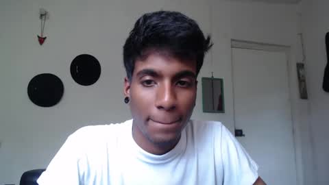 khevinlopezonig online show from December 12, 5:15 pm