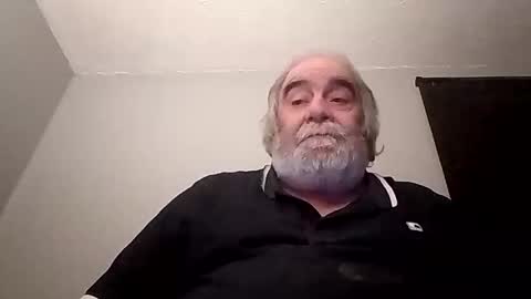 Snapshot of kickinme chatting on October 17, 10:47 pm KICKINME online show from October 17, 10:47 pm