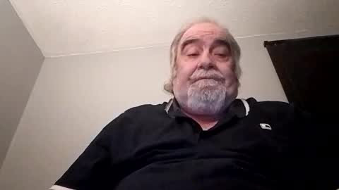 Snapshot of kickinme chatting on October 26, 8:44 pm KICKINME online show from October 26, 8:44 pm