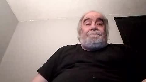 Snapshot of kickinme chatting on October 3, 11:43 pm KICKINME online show from October 3, 11:43 pm