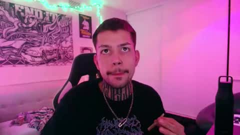 Kenny online show from March 19, 1:42 am