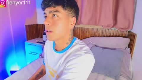 king  help me reach 100 likes online show from February 19, 1:57 am