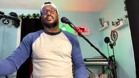 Snapshot of kingcorbra chatting on February 7, 2:51 am KC online show from February 7, 2:51 am