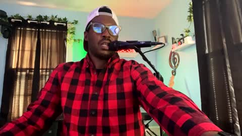 Snapshot of kingcorbra chatting on December 7, 7:21 pm KC online show from December 7, 7:21 pm