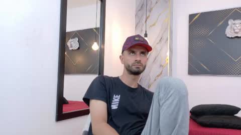 KING  online show from July 16, 4:19 am