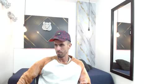 KING  online show from March 6, 7:27 am