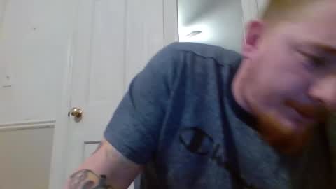 Snapshot of kingpimpdaddy69 chatting on January 22, 10:38 pm Kingpimpdaddy online show from January 22, 10:38 pm