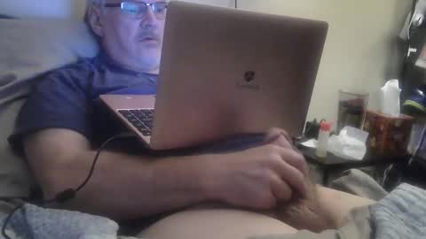 kingtongue10 online show from April 4, 11:29 am