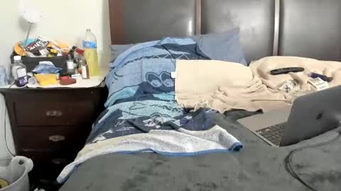 Kinkyguy323232 online show from January 1, 9:39 am