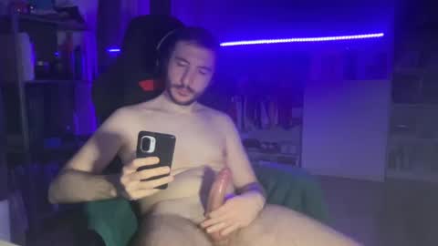 Snapshot of kinkylolo31 chatting on January 19, 12:49 am cachonlolo31 online show from January 19, 12:49 am