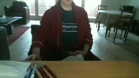 kisslog1 online show from December 8, 7:37 am