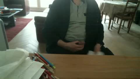 kisslog1 online show from January 18, 8:10 am