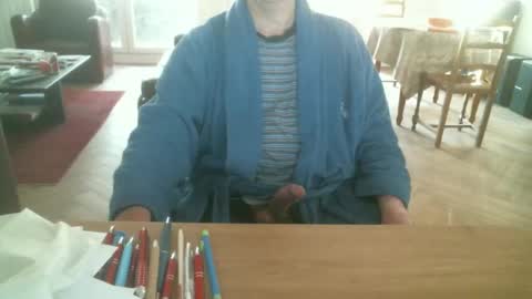 kisslog1 online show from October 12, 3:50 pm