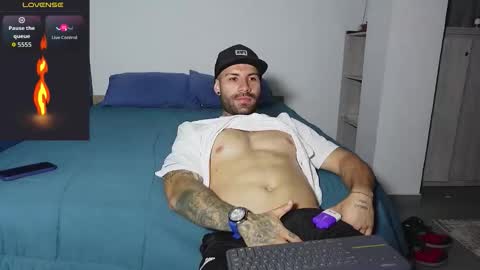 kite__ online show from November 14, 3:42 am