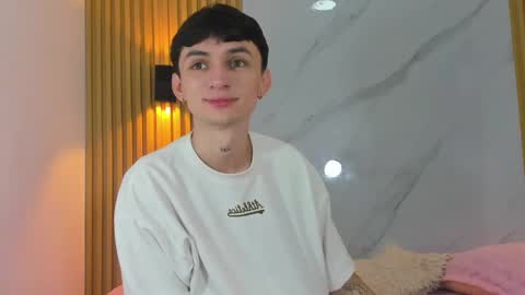 kitty_gill online show from January 2, 4:02 pm