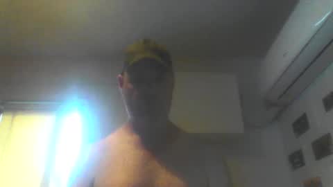 kiwiguy19773 online show from December 14, 11:23 pm