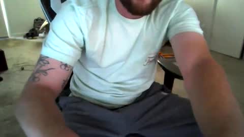 RespectfulKlittt online show from June 7, 11:39 am