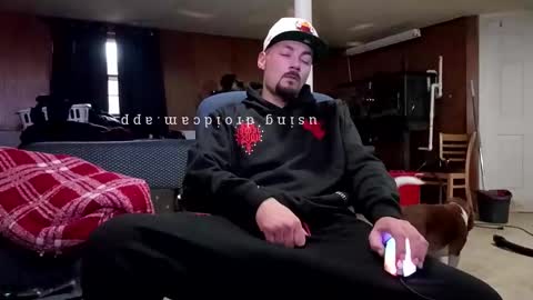 LOUiViLAN online show from October 25, 1:46 pm