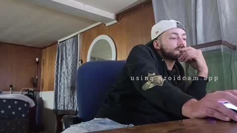 LOUiViLAN online show from September 30, 2:07 am