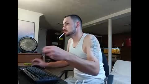 LOUiViLAN online show from January 2, 6:40 am