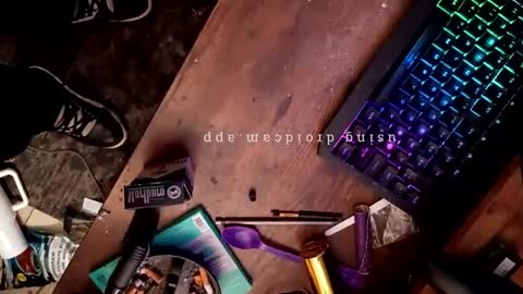 LOUiViLAN online show from October 14, 9:49 am