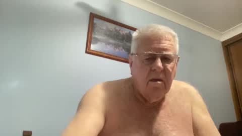 Aussiedude online show from October 1, 11:25 am