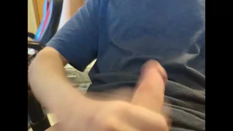 kniloc online show from February 18, 7:32 pm