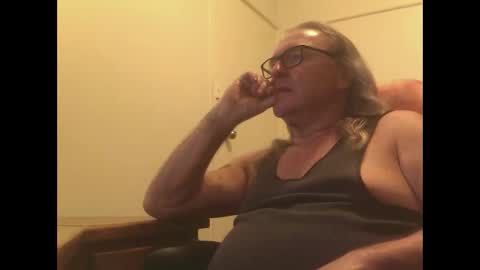 knobout online show from February 25, 10:38 am