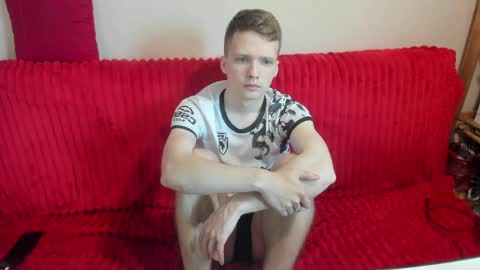 konnor_deviant online show from April 1, 10:50 am