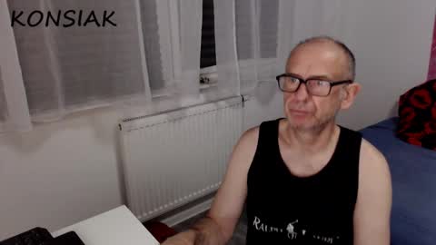 Komsiak online show from October 16, 8:50 pm