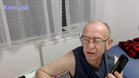 Komsiak online show from February 6, 3:31 pm