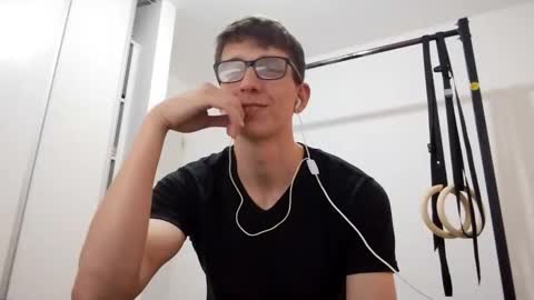 Facu online show from November 25, 11:34 am