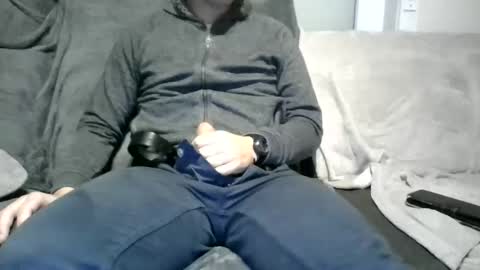 kristoffer220 online show from December 3, 7:31 pm