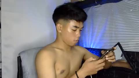 kritthanarkorn online show from March 2, 3:08 pm