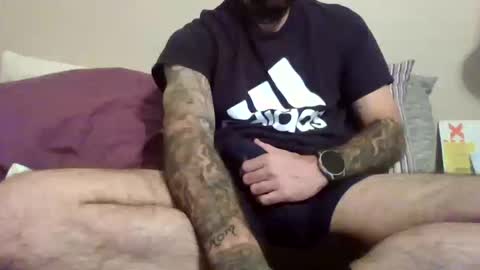 kuahdaddy6969 online show from October 14, 5:20 pm